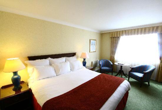 Urban Hotel Грантем Экстерьер фото